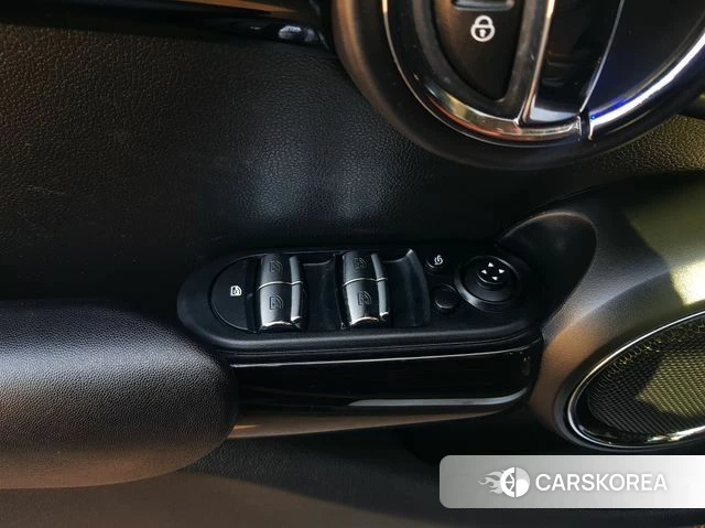 Mini Cooper S id 3698635 из Кореи 9