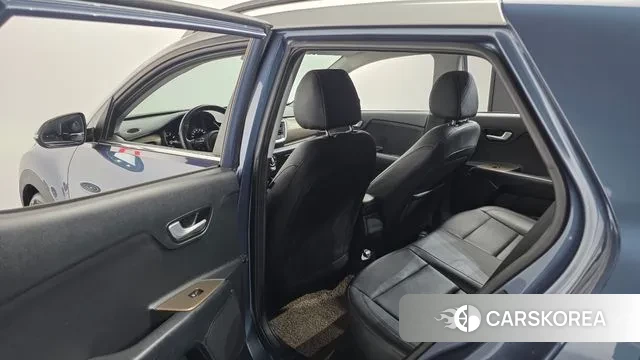 Kia Stonic id 3602348 из Кореи 9