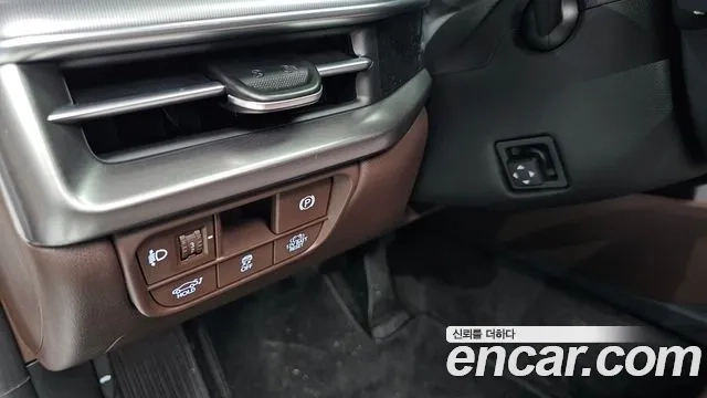 Hyundai Grandeur Hybrid (GN7) id 2862392 из Кореи 9