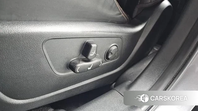 Ssangyong Torres EVX id 3487331 из Кореи 9