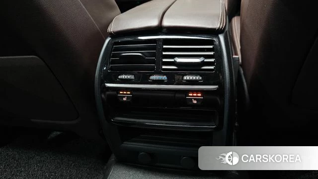 BMW 5 Series (G30) id 4417298 из Кореи 9