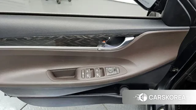 Hyundai Grandeur IG id 3429349 из Кореи 9