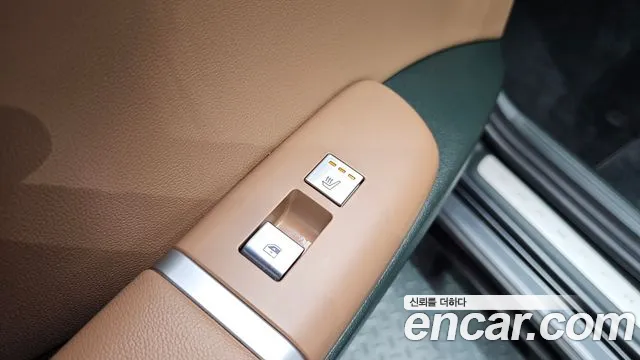 Hyundai Grandeur (GN7) id 2616697 из Кореи 9