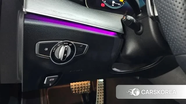 Mercedes-Benz E-Class W213 id 3629849 из Кореи 9