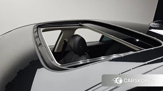 BMW 5 Series (G30) id 3391232 из Кореи 9