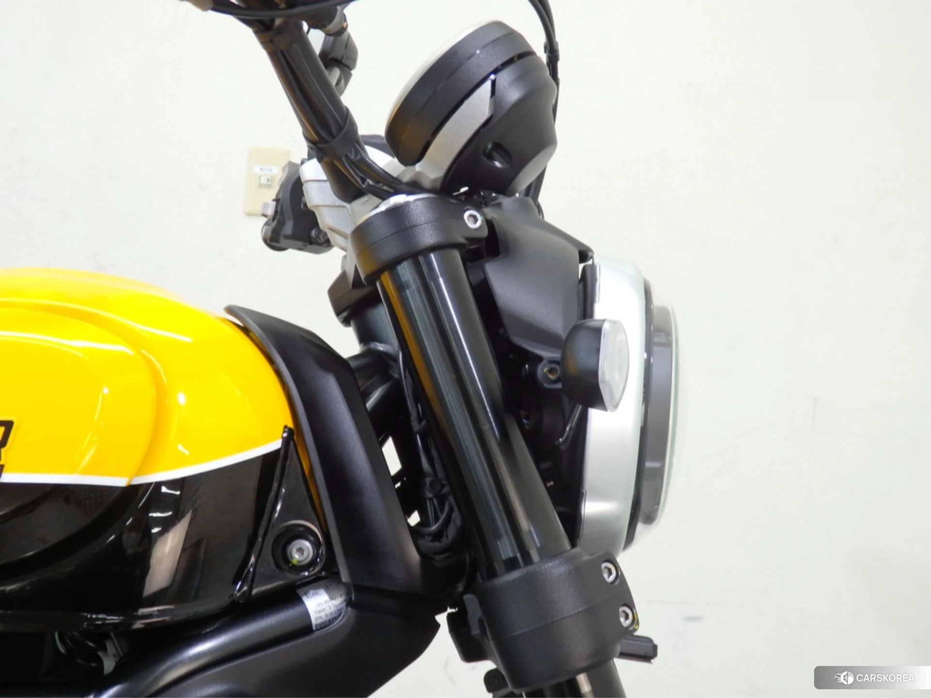 Ducati SCRAMBLER FULL THROTTLE id 4191882 из Японии 9