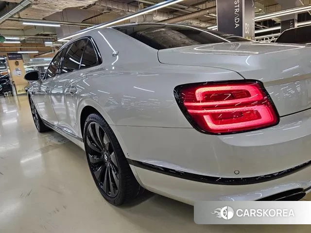 Bentley Flying Spur 3rd Generation id 2990518 из Кореи 9