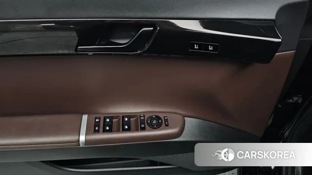 Hyundai Grandeur (GN7) id 3467452 из Кореи 9