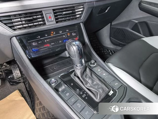 Volkswagen Bora id 4264705 из Китая 9