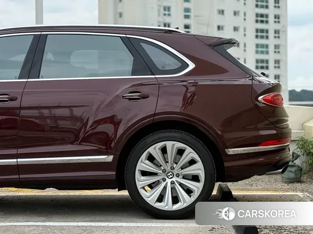 Bentley Bentayga id 3064620 из Кореи 9