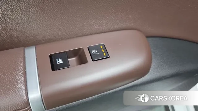 Hyundai Grandeur (GN7) id 3382806 из Кореи 9