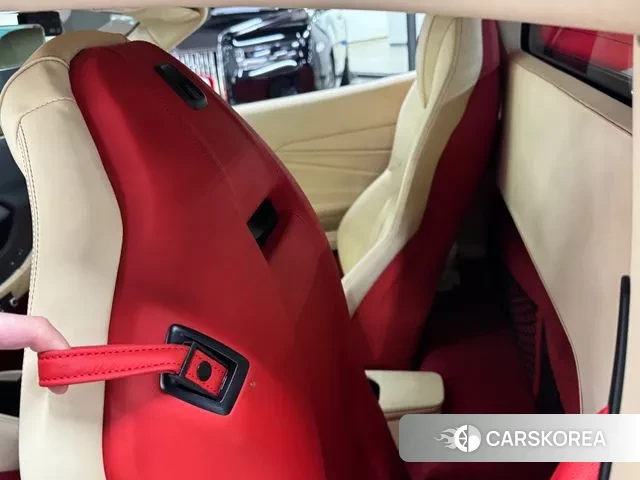 Ferrari F8 Spider id 3649627 из Кореи 9