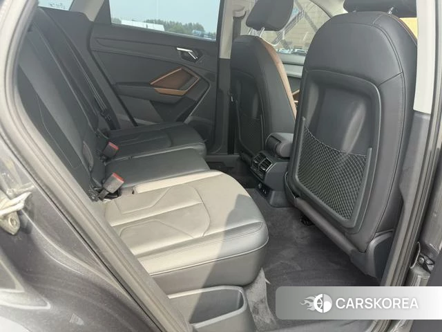 Audi Q3 id 4367456 из Китая 9