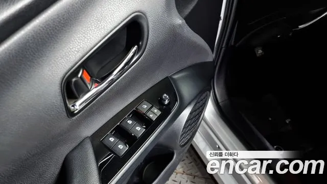 Toyota Prius 4th Generation id 2455047 из Кореи 9