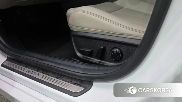 Genesis The New G70 Shooting Brake id 3851523 из Кореи 9