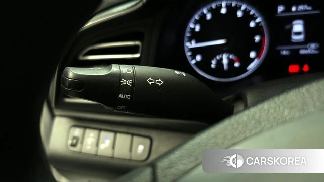 Hyundai The New Avante AD id 3873193 из Кореи 9