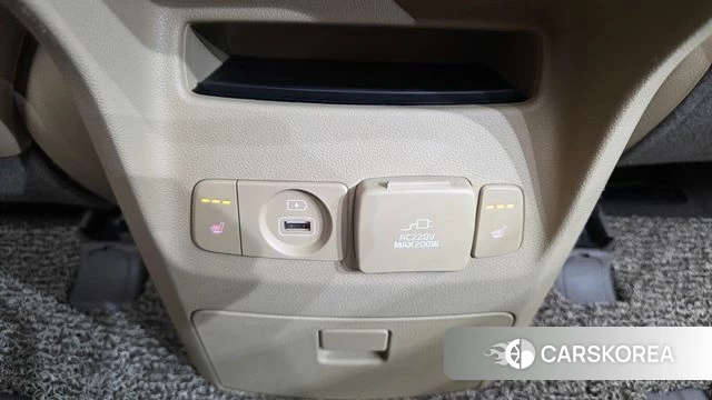 Kia The New Carnival id 4652321 из Кореи 9