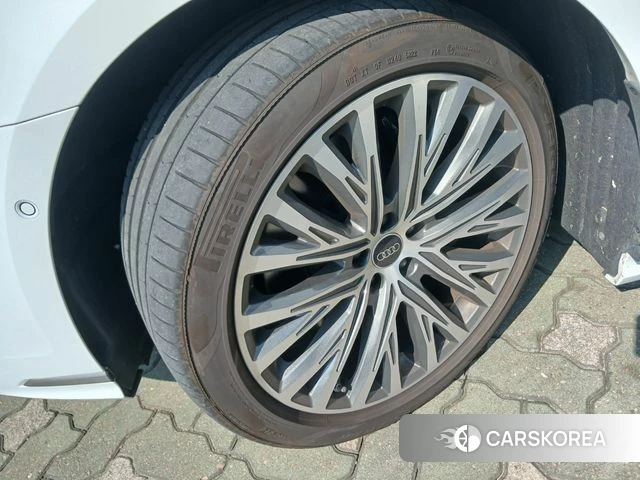 Audi A8 (D5) id 4680071 из Кореи 9