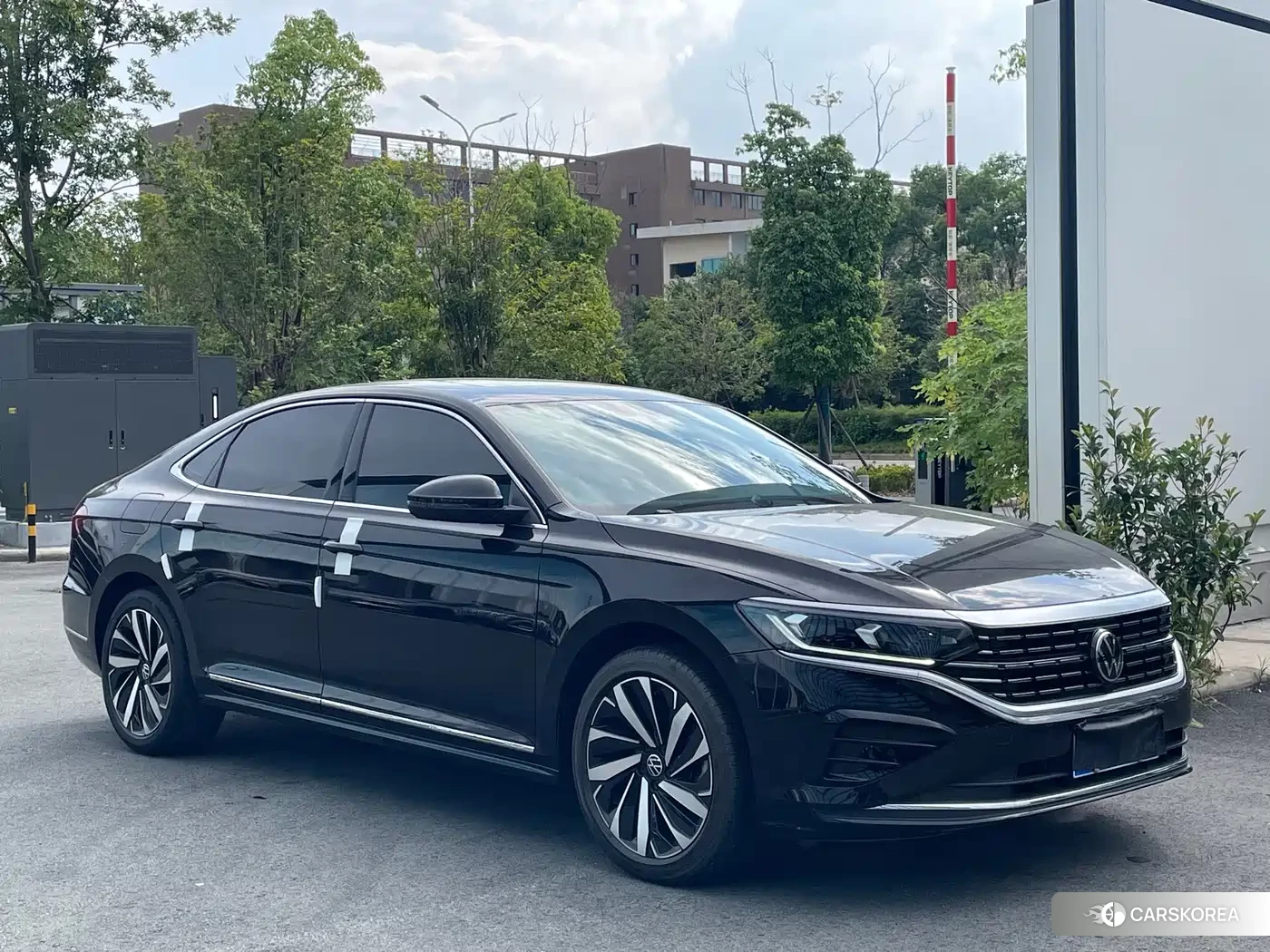 Volkswagen Passat id 4607079 из Китая 9