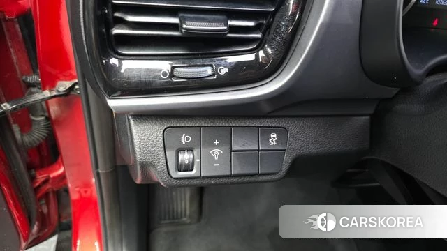 Kia Stonic id 4836840 из Кореи 9