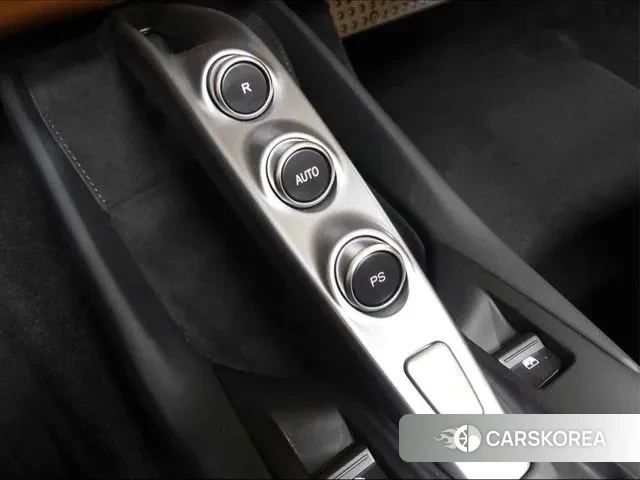 Ferrari 812 GTS id 3155646 из Кореи 9