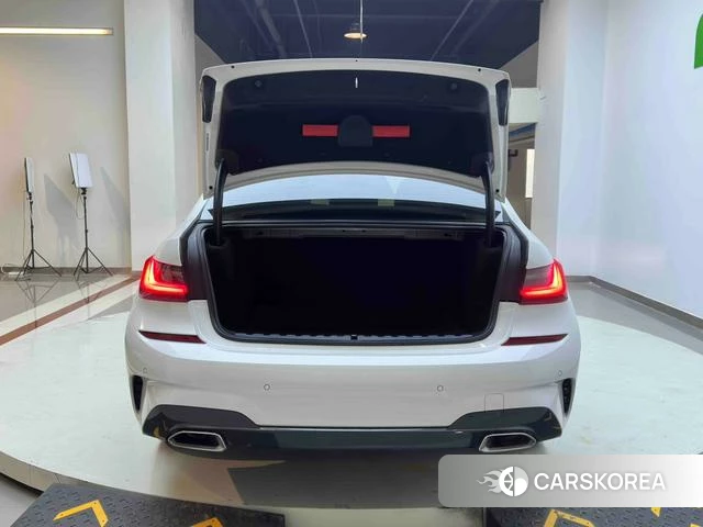 BMW 3 series id 4264932 из Китая 9