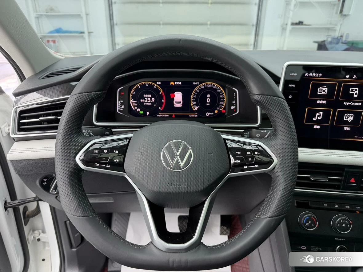 Volkswagen Tiguan L id 4513592 из Китая 9