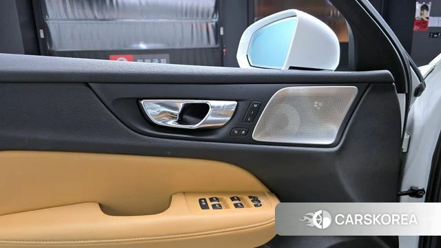 Volvo V60 Cross-Country 2nd Generation id 3843845 из Кореи 9