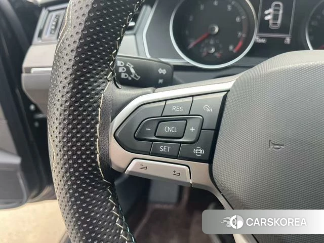 Volkswagen Magotan id 4297264 из Китая 9