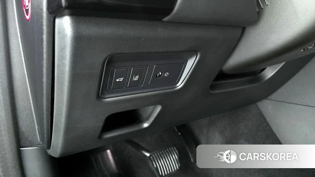 Land Rover Discovery 5 id 3808195 из Кореи 9