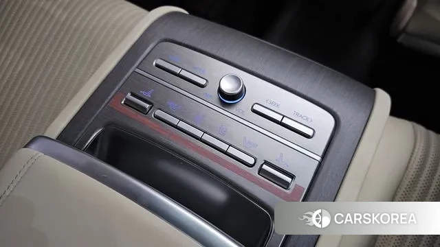 Hyundai Grandeur (GN7) id 3487483 из Кореи 9