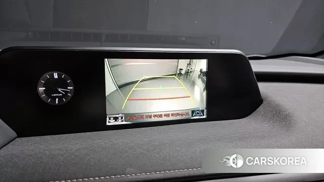 Lexus UX250h id 3740468 из Кореи 9