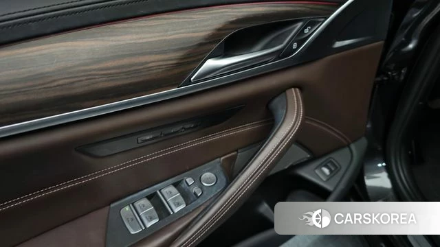 BMW 5 Series (G30) id 3898984 из Кореи 9