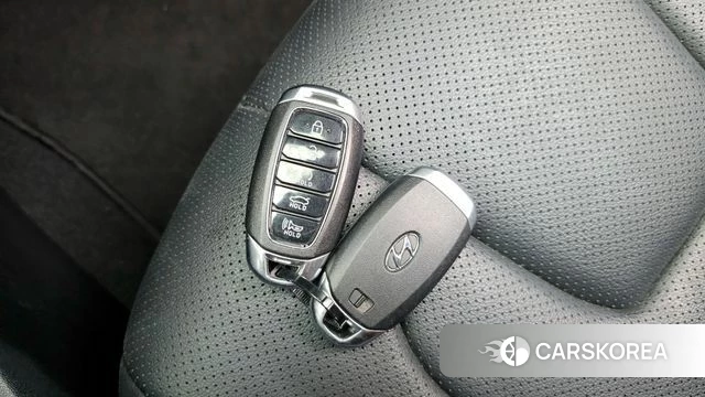 Hyundai Avante (CN7) id 3903951 из Кореи 9