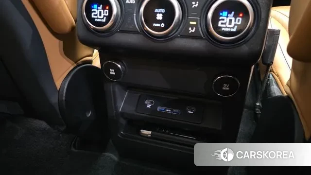 Land Rover Discovery 5 id 3703898 из Кореи 9