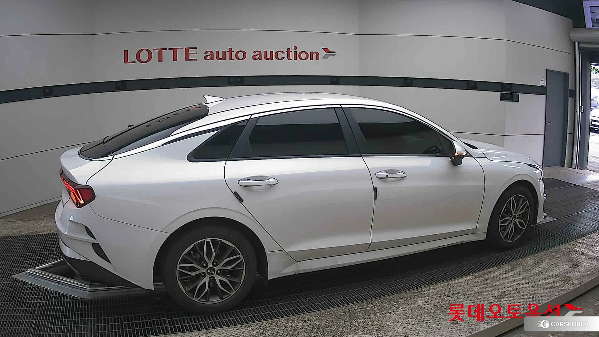 Kia K5 id 3869402 из Кореи 9