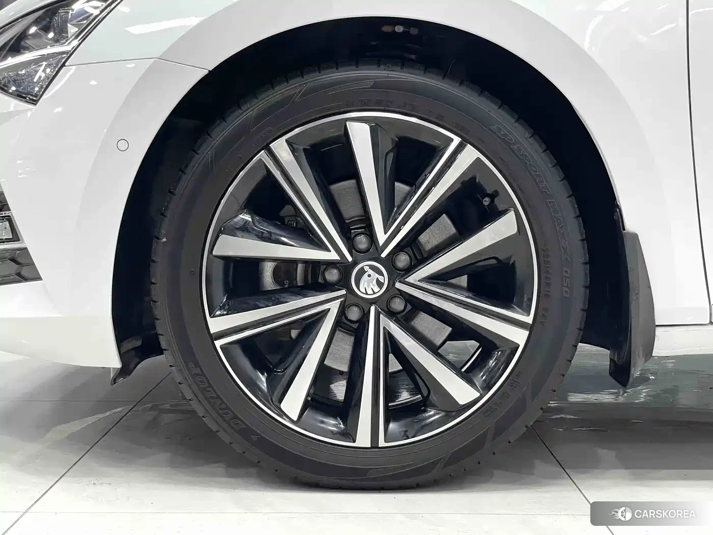 Skoda Superb id 4686134 из Китая 9