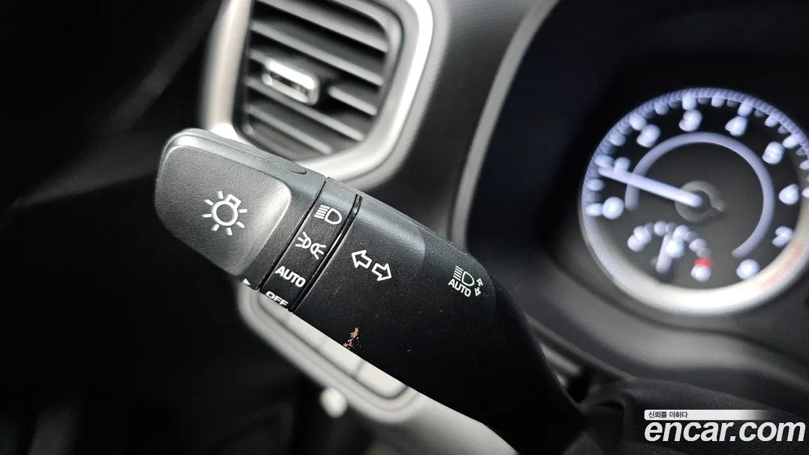 Hyundai Venue id 2086157 из Кореи 9