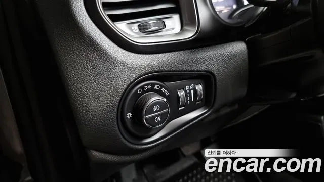 Jeep Renegade id 2917626 из Кореи 9