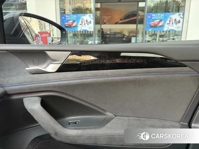 Volkswagen Tiguan L id 4277105 из Китая 9