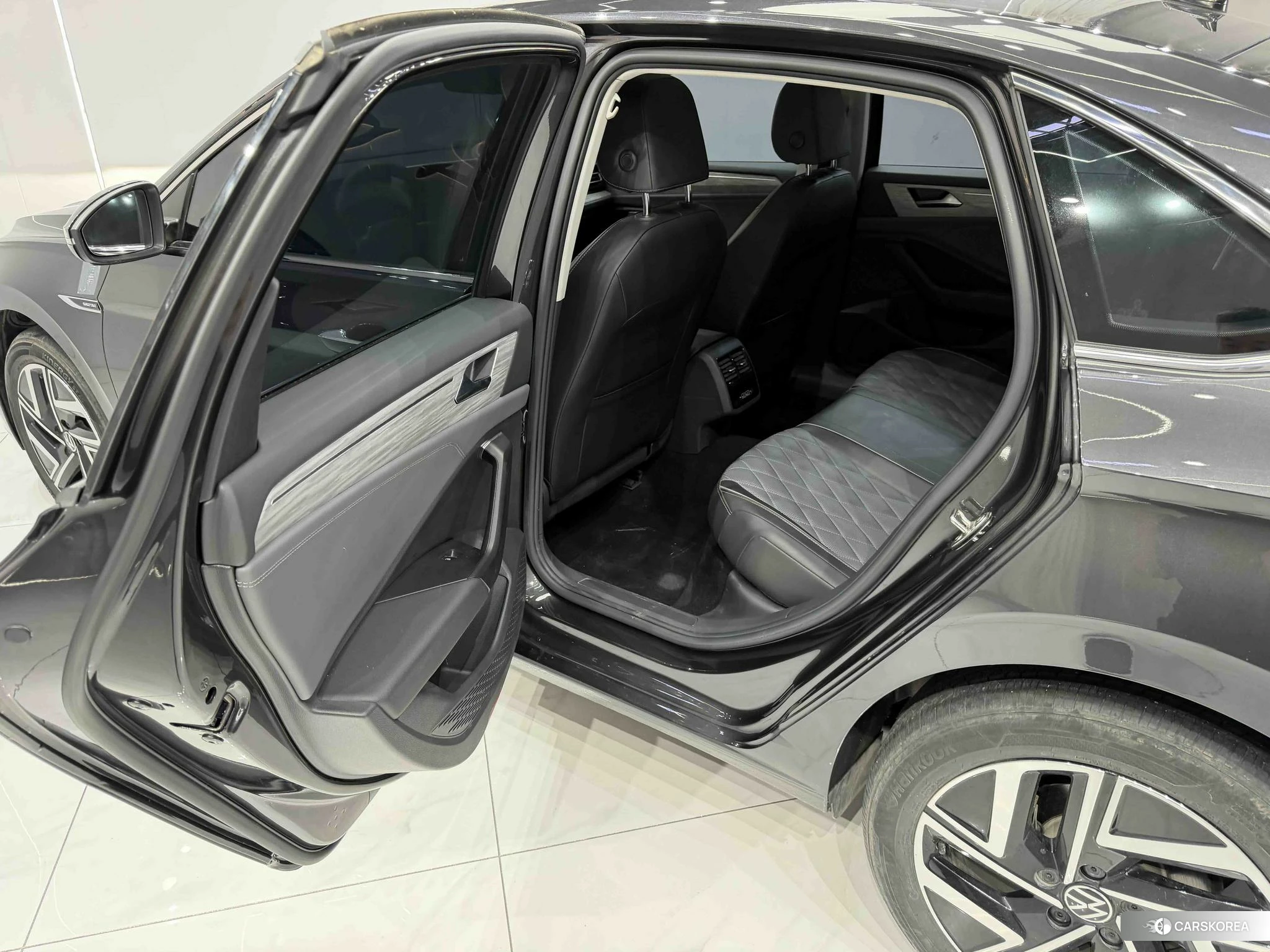 Volkswagen Sagitar id 4486291 из Китая 9