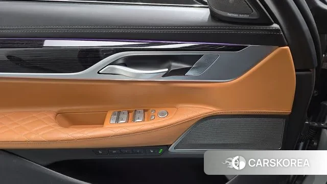 BMW 7 Series (G11) id 3489322 из Кореи 9