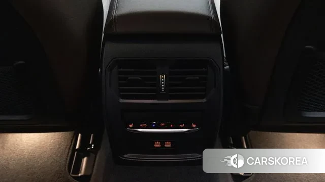 BMW i4 id 3679743 из Кореи 9