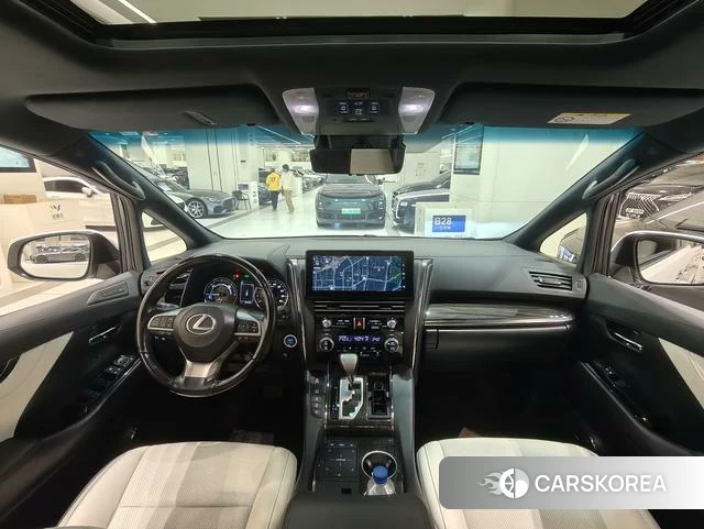 Lexus LM id 4291296 из Китая 9