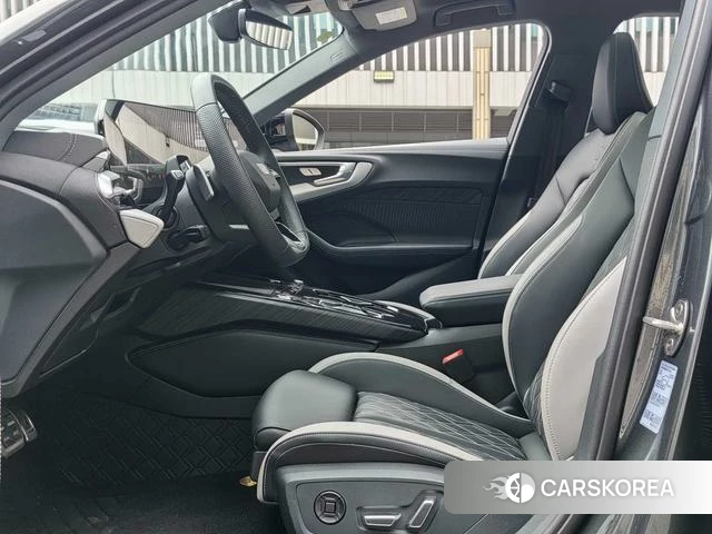 Audi A5L id 4298382 из Китая 9