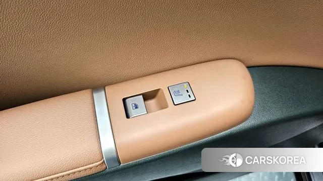 Hyundai Grandeur (GN7) id 3058368 из Кореи 9