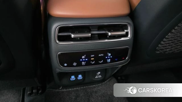 Genesis GV70 id 4700518 из Кореи 9