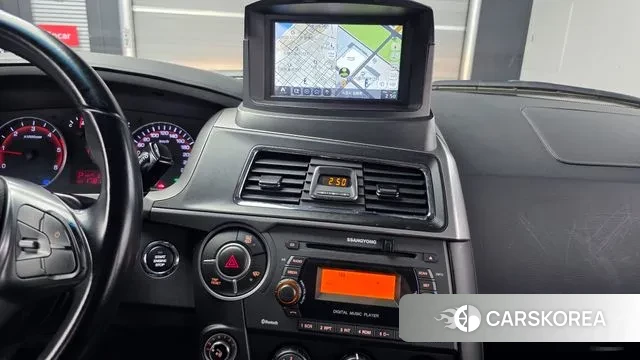 Ssangyong The New Korando Sports id 3662003 из Кореи 9