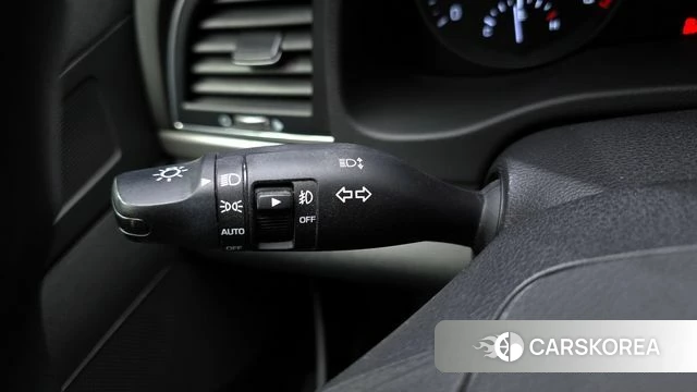 Hyundai Avante AD id 3867569 из Кореи 9