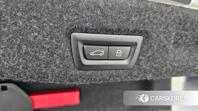 BMW 5 Series (G60) id 4499959 из Кореи 9